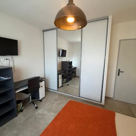 La Parenthese Mediterraneenne 3*