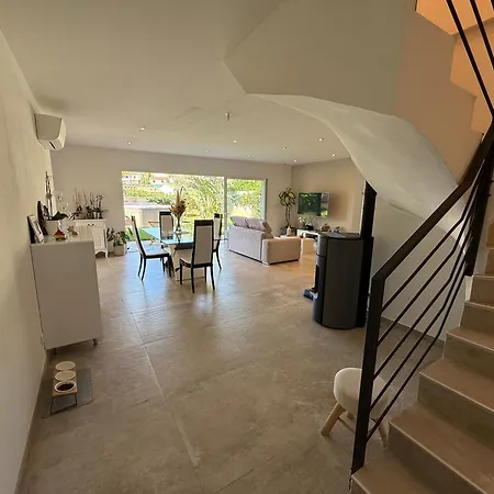 La Parenthese Mediterraneenne Отель типа 